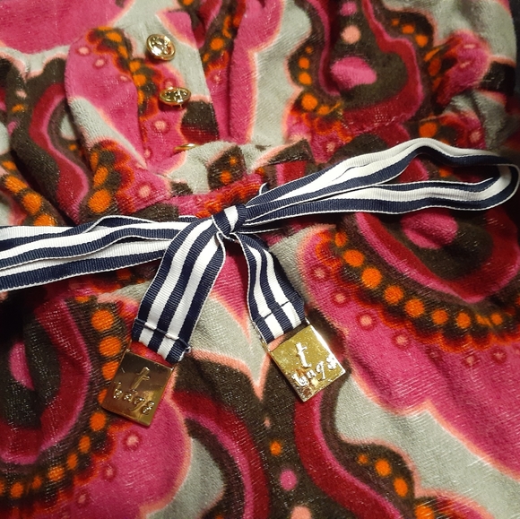 Adorable T bag dress - Picture 2 of 9